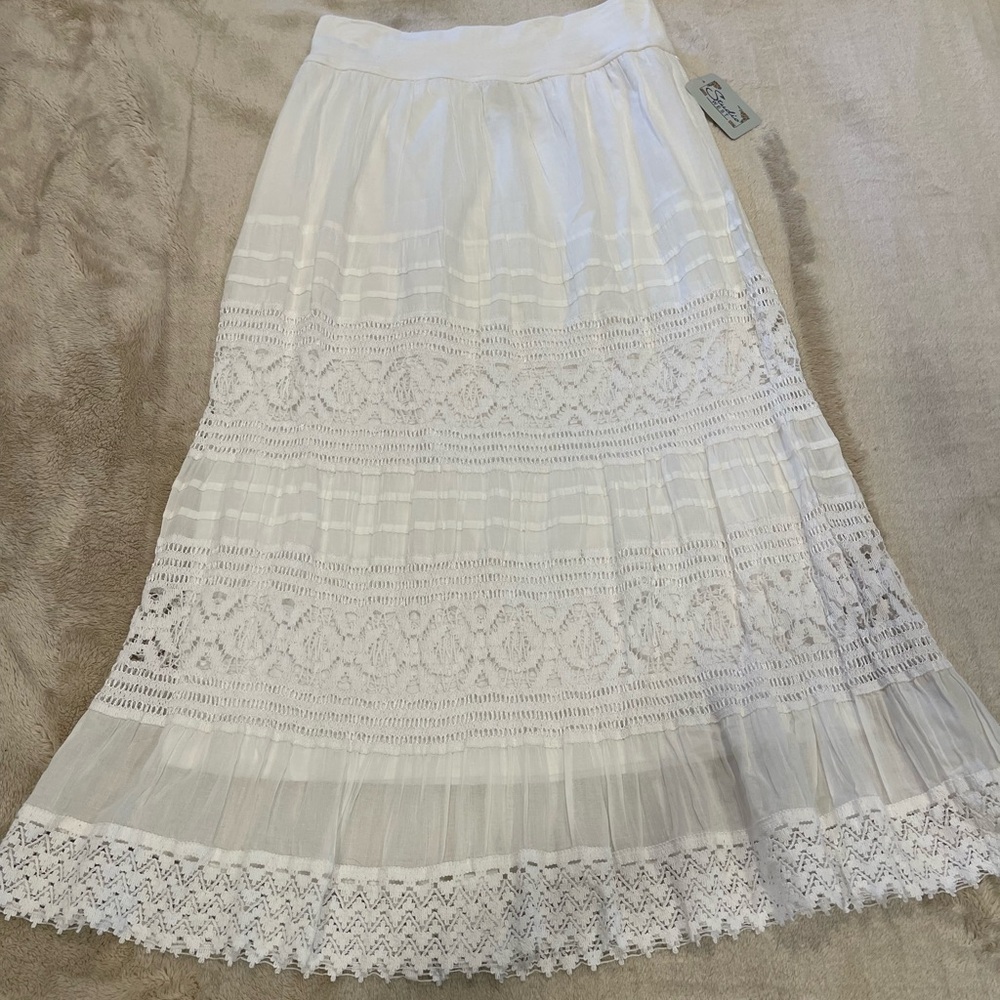 White cotton lace skirt